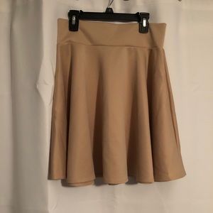 Tank skirt